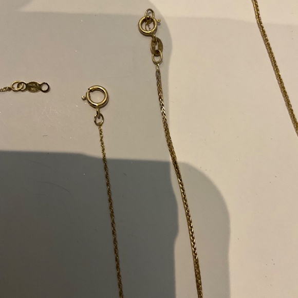 2 for 1!  2 14kt gold chains 18” - Picture 4 of 5